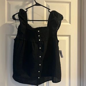 Old Navy black medium top
